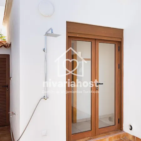 Сasa de vacaciones Ocean House El Pris, By Nivariahost