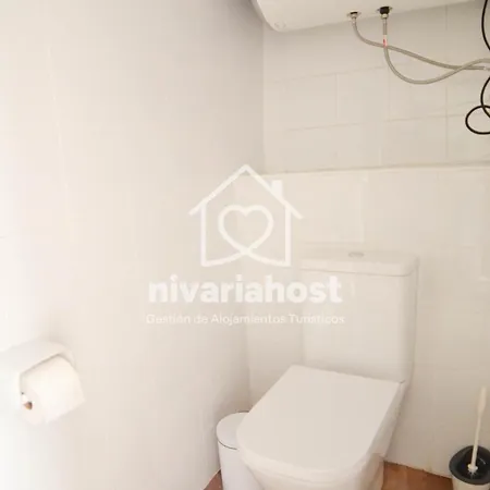 Ocean House El Pris, By Nivariahost בית נופש El Pris