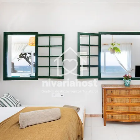 Ocean House El Pris, By Nivariahost בית נופש *